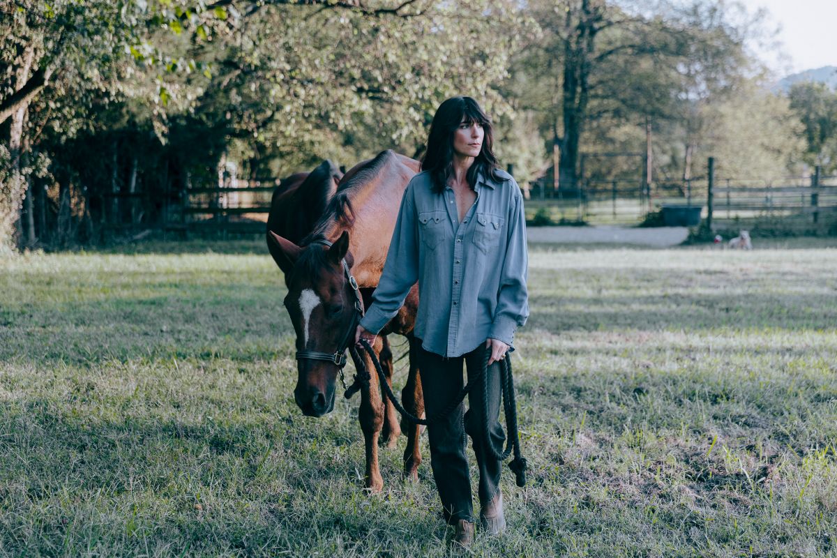 Nicki Bluhm (credit Lauren Massie)